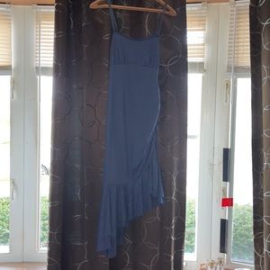 Color is blue size S